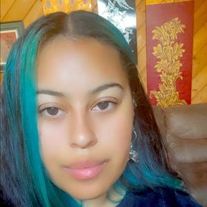 Meet your Posher, Catti